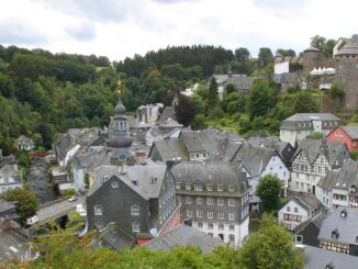 Blick auf Monschau in der Eifel